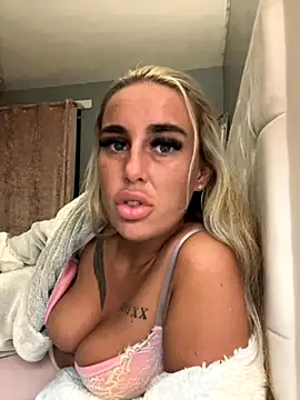 EllieMaeBaby online show from September 20, 2025, 8:43 pm