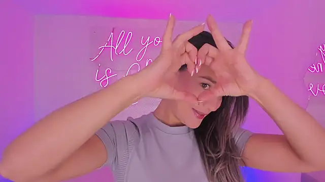 aleksandramiller  online show from April 21, 2026, 12:55 pm