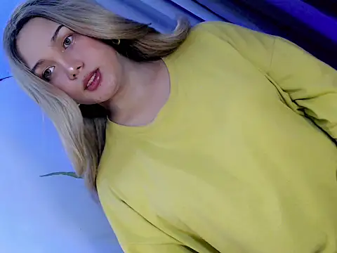 Snapshot of Sweet_angelinax chatting on April 4, 2026, 10:46 am Sweet angelinax online show from April 4, 2026, 10:46 am