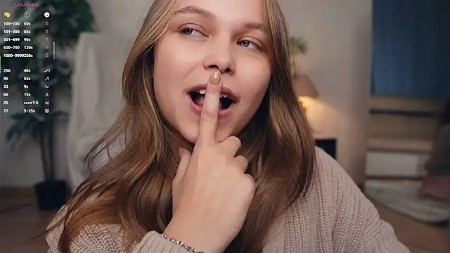 OdellaGillingham online show from September 16, 2025, 7:15 pm