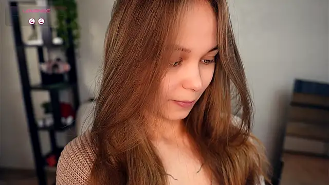 OdellaGillingham online show from November 27, 2025, 6:54 pm