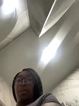 YallianaBrooks online show from July 18, 2026, 12:20 pm