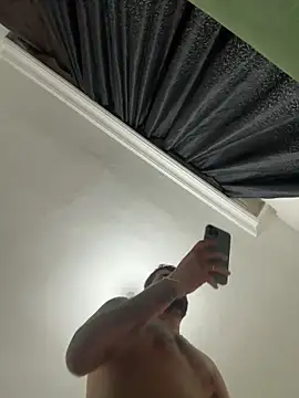 A S00 online show from April 8, 2026, 7:58 pm