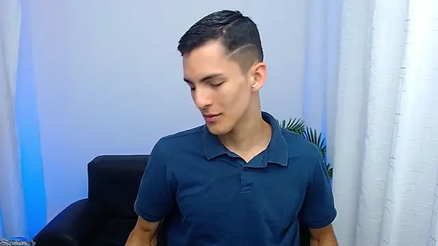 Matiius18 online show from October 16, 2025, 1:45 pm