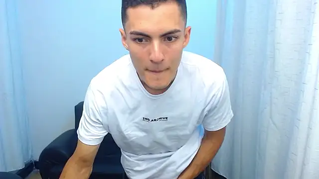 Matiius18 online show from March 25, 2026, 1:50 pm