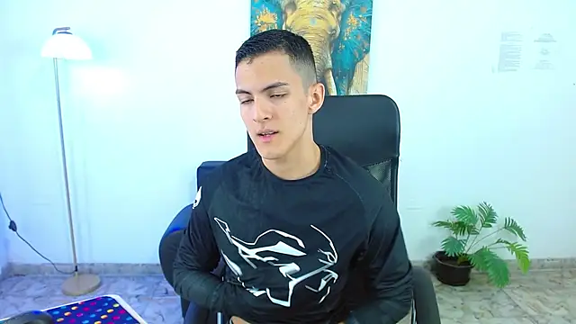 Matiius18 online show from April 21, 2026, 12:55 pm