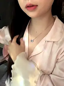 Snapshot of Nana_kute20 chatting on October 15, 2025, 6:35 am Nana kute20 online show from October 15, 2025, 6:35 am