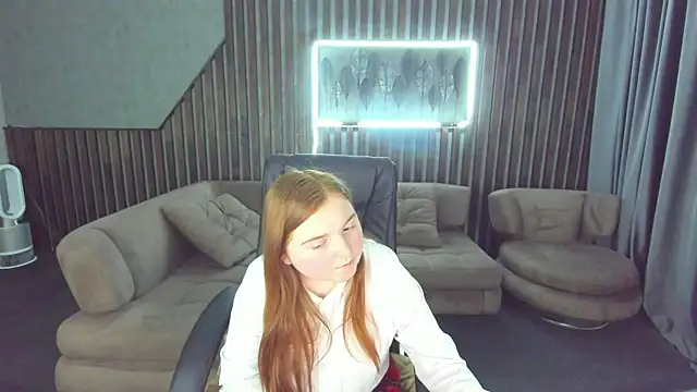 KattyRose8 online show from October 28, 2025, 6:21 pm