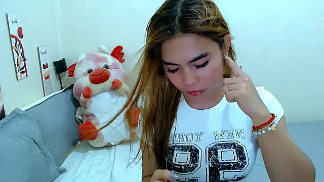 zeusdaven online show from February 16, 2026, 3:46 am