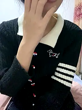 MengMeng0515 online show from November 24, 2025, 11:54 am