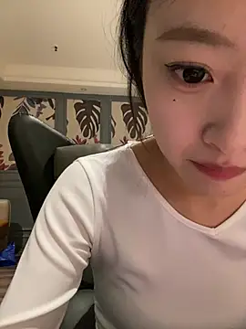 MengMeng0515 online show from February 5, 2026, 2:33 pm