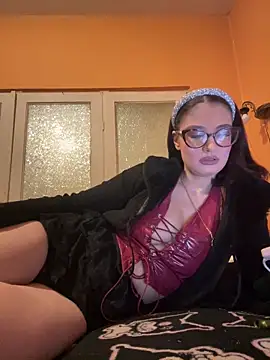 Larra69 online show from February 1, 2026, 6:06 pm