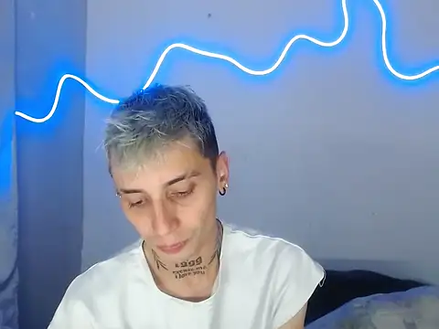 xalejo max online show from February 16, 2026, 7:32 pm