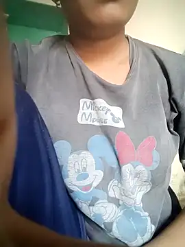 Hot siiii online show from September 13, 2025, 2:22 am