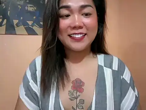 luluakovi 69 online show from July 12, 2026, 6:10 pm