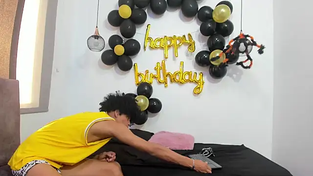 Violet Dream2 online show from October 28, 2025, 9:39 pm