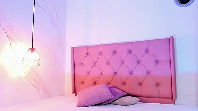 Bellarohs online show from November 4, 2025, 1:54 pm