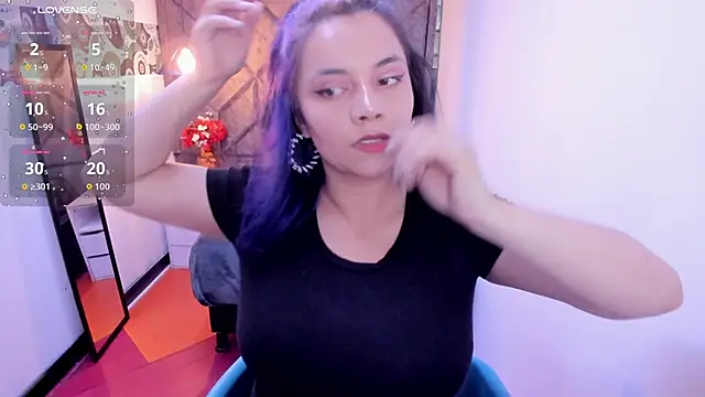 Kiara Cruz   online show from November 24, 2025, 8:19 pm