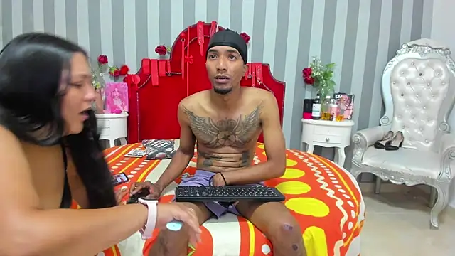 CaroyAndy online show from April 22, 2026, 12:39 pm