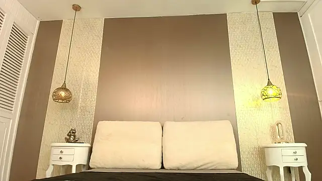 Tiifany Baker online show from February 20, 2026, 7:47 pm