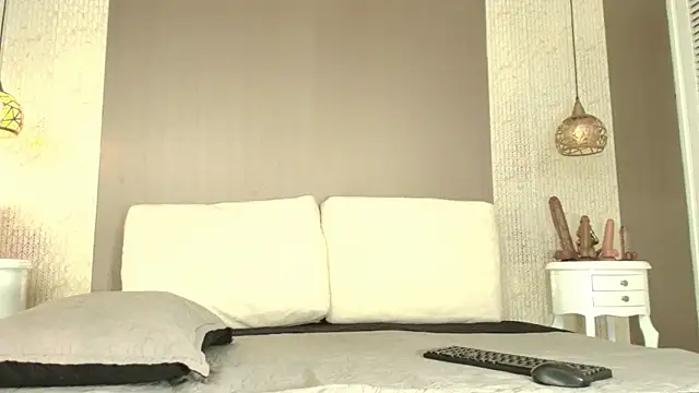 Tiifany Baker online show from April 20, 2026, 7:59 pm