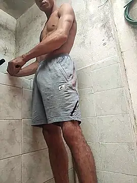 Brayanellatino online show from April 21, 2026, 4:12 pm