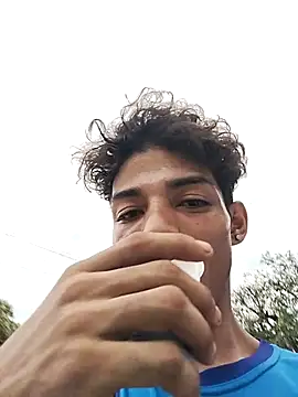 Brayanellatino online show from April 25, 2026, 10:29 pm