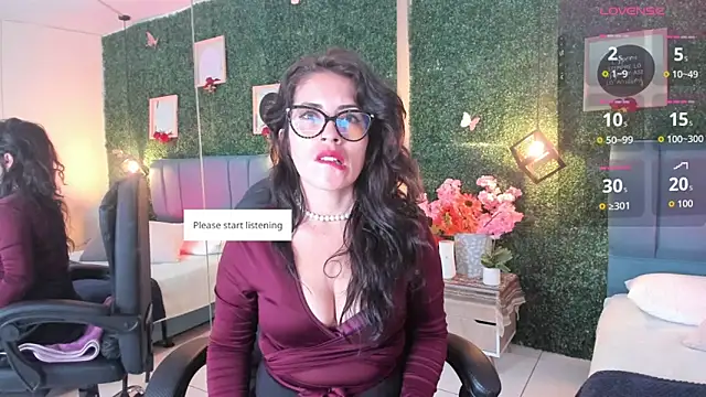 Linagh  online show from October 2, 2025, 11:39 am