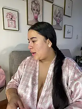 Zoey thompson online show from April 8, 2026, 8:09 pm