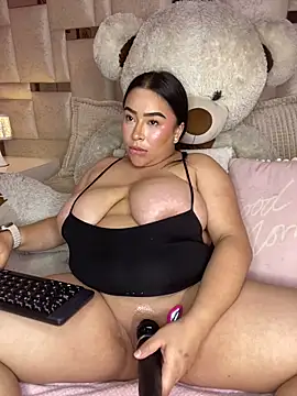 Zoey thompson online show from April 21, 2026, 1:42 am