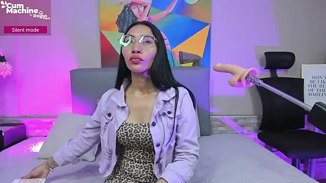 lucyy liiuu online show from September 27, 2025, 1:05 pm