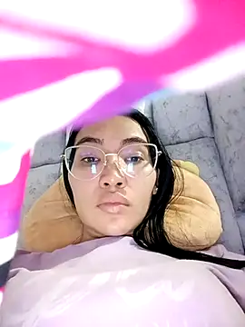 lucyy liiuu online show from October 9, 2025, 10:52 pm