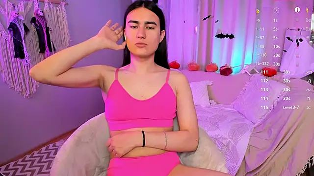 HeyAlena online show from October 26, 2025, 8:09 am