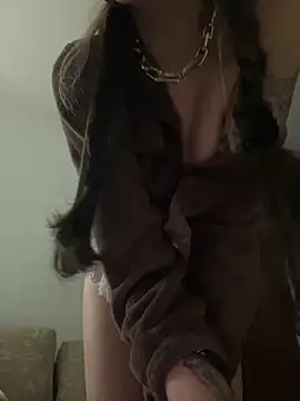 virtualgirlbr online show from September 29, 2025, 4:06 am