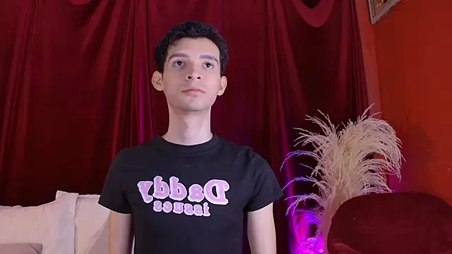 Snapshot of VicenteFerrer chatting on May 19, 2026, 1:50 pm VicenteFerrer online show from May 19, 2026, 1:50 pm
