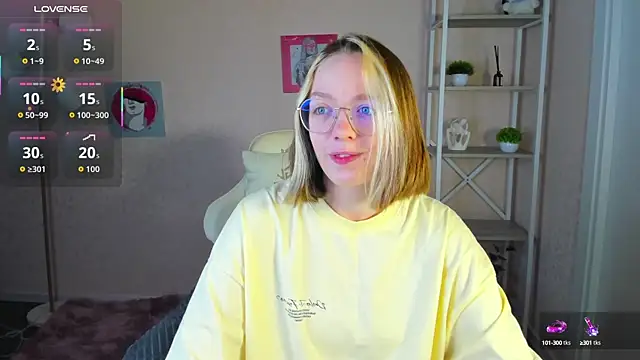 R0cket bunny online show from September 21, 2025, 12:01 am