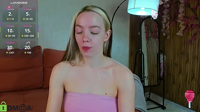 R0cket bunny online show from June 10, 2026, 12:55 am