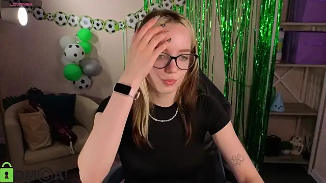 R0cket bunny online show from July 5, 2026, 1:01 am