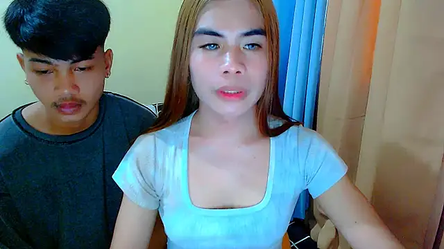 mikhaylahanderson online show from October 19, 2025, 12:00 am