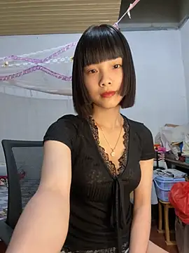 andymi1 online show from April 15, 2026, 2:24 pm