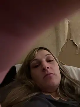 nicole9666 online show from December 4, 2025, 6:34 am