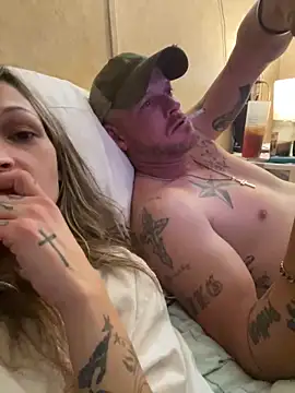 nicole9666 online show from December 5, 2025, 8:01 am