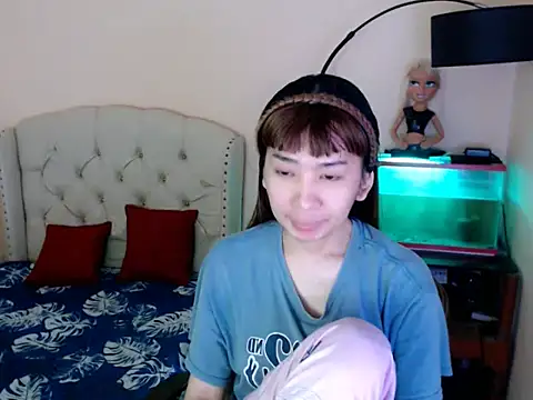 ShantalFoxxy  online show from February 21, 2026, 1:06 am