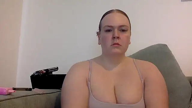 Snapshot of gracelovesxx chatting on May 1, 2026, 9:03 am gracelovesxx online show from May 1, 2026, 9:03 am