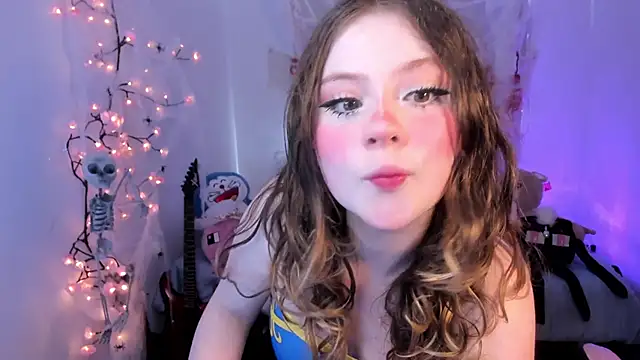 Lil bela online show from October 10, 2025, 12:15 pm