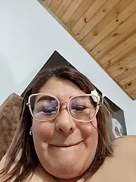 Snapshot of AlexxiaaMat chatting on May 11, 2026, 2:45 pm AlexxiaaMat online show from May 11, 2026, 2:45 pm