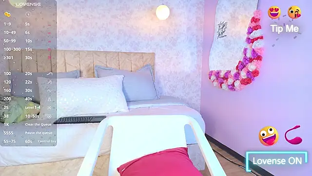 sweet artemiis online show from October 3, 2025, 8:50 pm