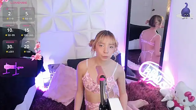 Snapshot of JuliethMoss chatting on September 25, 2025, 8:01 pm JuliethMoss online show from September 25, 2025, 8:01 pm