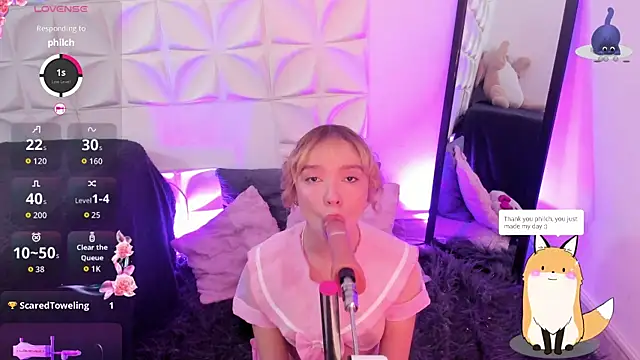 Snapshot of JuliethMoss chatting on October 28, 2025, 8:11 pm JuliethMoss online show from October 28, 2025, 8:11 pm