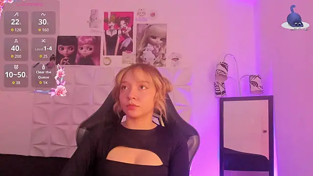 Snapshot of JuliethMoss chatting on November 5, 2025, 8:09 pm JuliethMoss online show from November 5, 2025, 8:09 pm